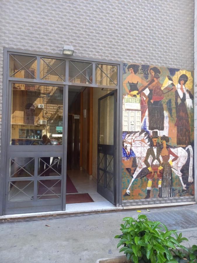 Ferienwohnung Casa Del Cioccolato Palermo Exterior foto